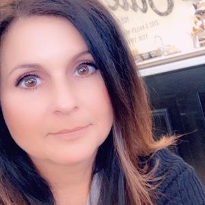 Meet your Posher, Madalyn